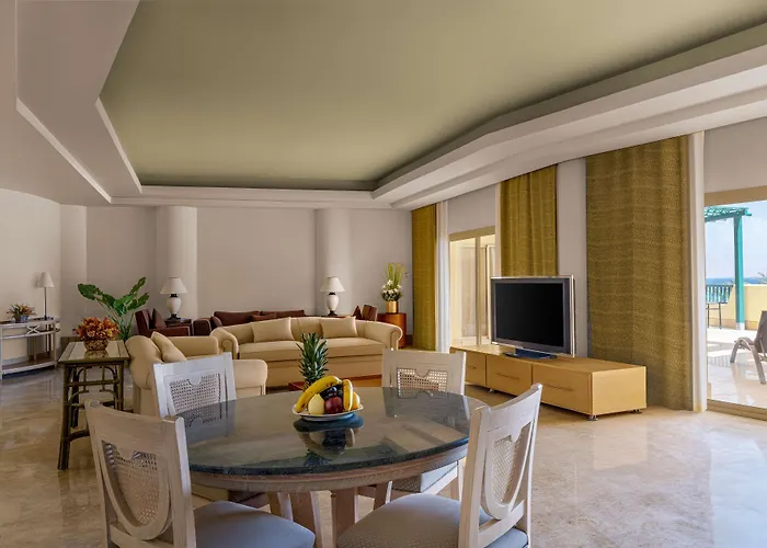 Bayview Heights 5*