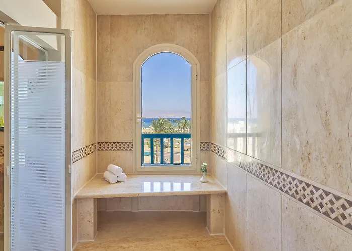 Szálloda Bayview Heights 5*